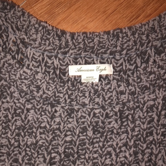 American Eagle Oversized Sweater - Picture 2 of 3